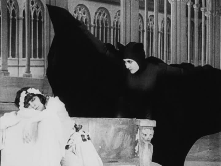 Les Vampires (1915) A Silent Film Review – Movies Silently